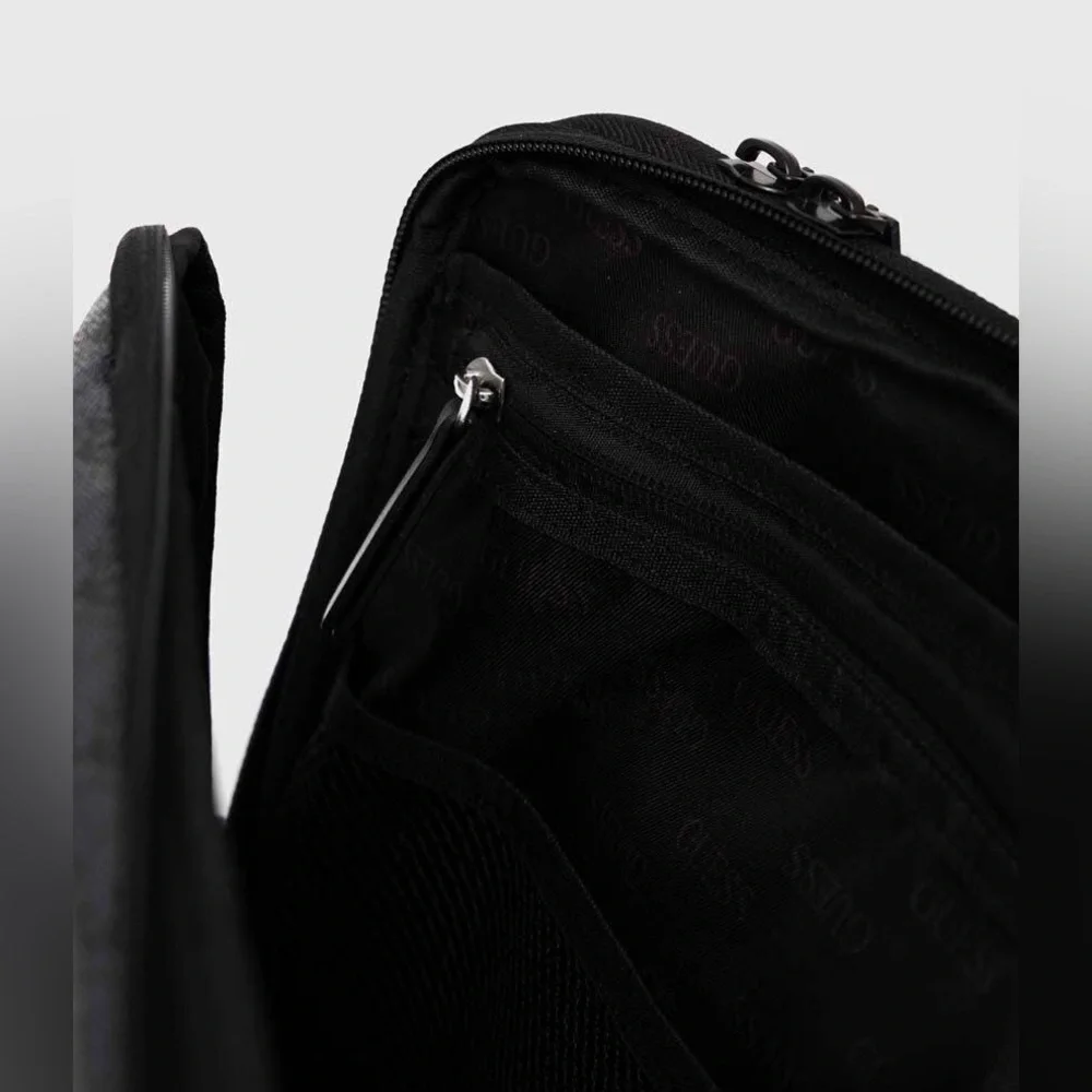 New GUESS Vezzola Smart Briefcase With Pocket